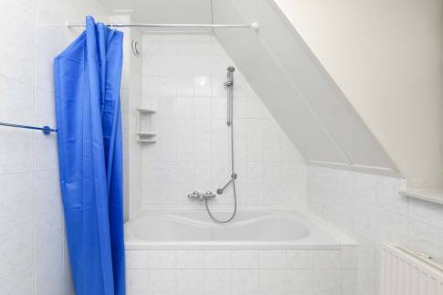 The Badkamer 3 of Type 8E1 - nr. 315 in Landal Esonstad