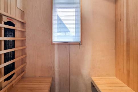 The Sauna of Type Kronenburg Comfort met Sauna 4 - nr. 57 in Eifelpark Kronenburger See