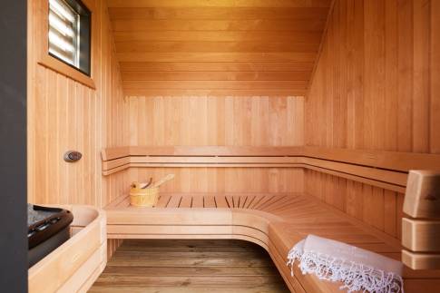 The Sauna of Type 8-persoons Wellness Tub & Sauna - nr. 13 in Vakantiepark Duynvoet