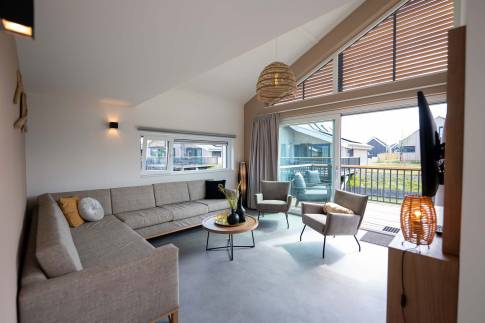 The Woonkamer of Type Watervilla Luxe 8 - nr. 402 in Landal Zeebad