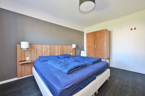 The Slaapkamer 1 of nr. 022 - type 6L1 in Landal Beach Resort Ooghduyne