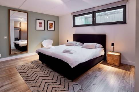 The Slaapkamer 2 of Type 8-persoons Wellness Tub & Sauna - nr. 13 in Vakantiepark Duynvoet