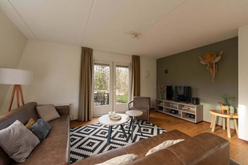The Woonkamer of Type Bosvilla Comfort 6-7 - nr. 21 Spirea in Landal Bungalowpark Hoenderloo