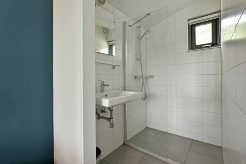 The Badkamer 1 of Type 6C2 - nr. 171 in Landal De Reeuwijkse Plassen