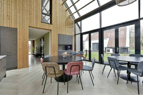 The Eetkamer of Type Vloedschuur - nr. 60 in Dormio Resort Nieuwvliet-Bad