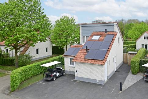 The Buiten of Type Wellness Villa 4 - nr. 75 in Resort Arcen