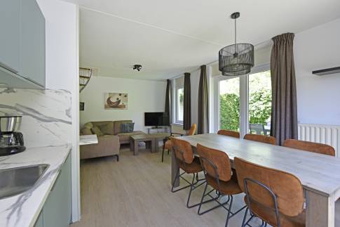 The Eetkamer of nr. 104 - type Comfort Villa 6 in Resort Arcen