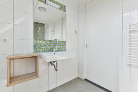 The Badkamer 2 of nr. 115 - type 6CK in Dormio Strand Resort Nieuwvliet-Bad