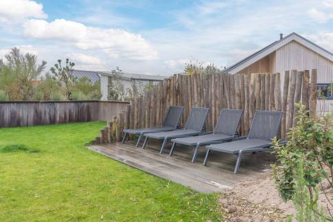 The Terras of Type Strandlodge 8 - nr. 36 in Vakantiepark Boomhiemke