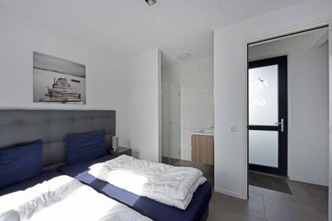 The Slaapkamer 1 of Type Tjalk 8P met boothuis - nr. 60 in Waterstaete Ossenzijl