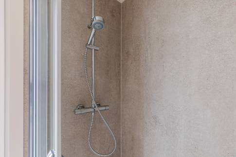 The Badkamer 1 of Type Bellevue Loft Outdoor - 4-6BE2 in Landal Namur Nature