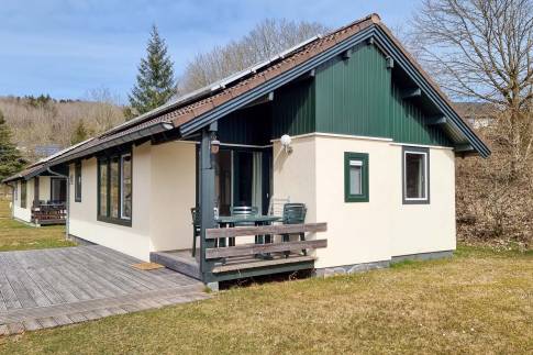 The Tuin of Type Kronenburg Comfort met Sauna 4 - nr. 57 in Eifelpark Kronenburger See