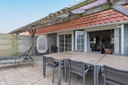 The Tuin of Type 16L - nr. 335 in Landal Beach Resort Ooghduyne