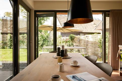 The Eetkamer of Type 8-persoons Wellness Tub & Sauna - nr. 13 in Vakantiepark Duynvoet