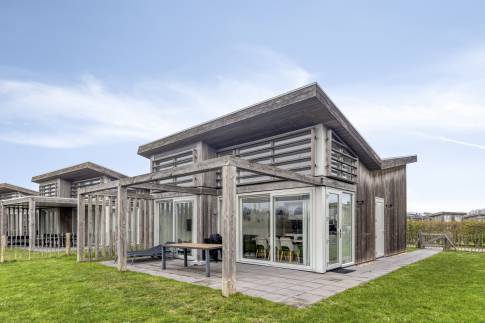 The Buiten of nr. 65 - type Bungalow 6A in Landal Beach Resort en Water Village