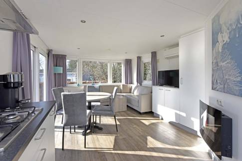 The Woonkamer of Type Buitenverblijf Wellness 4 - nr. 347 in Resort Arcen