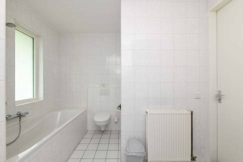 The Badkamer 1 of Type 8E3 - nr. 635 in Landal Esonstad