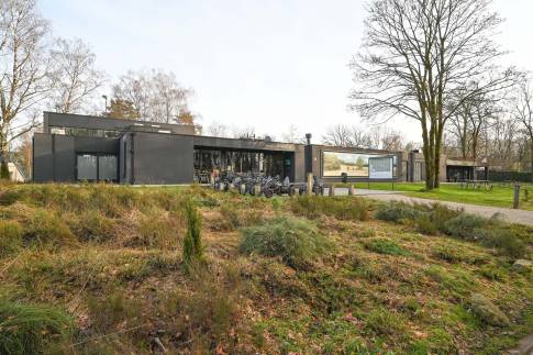 The Omgeving of Type Veluwe Villa 4B - nr. 73 Pijplook in Landal Bungalowpark Hoenderloo