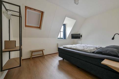 The Slaapkamer 1 of nr. 227 - type 6D2 in Landal Esonstad
