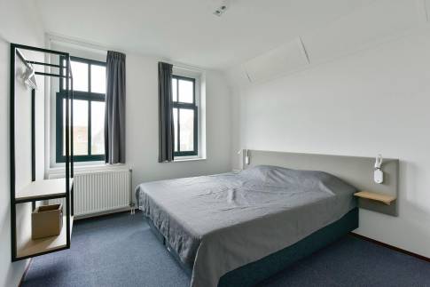 The Slaapkamer 1 of Type 6D2 - nr. 319 in Landal Esonstad