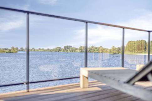 The Terras of Type Wellseind in Parc de Maasmeren