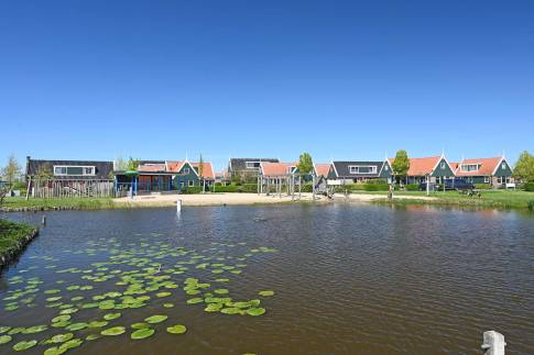 The Omgeving of Type Waterland 6 - nr. 162 in Vakantiepark De Beemster