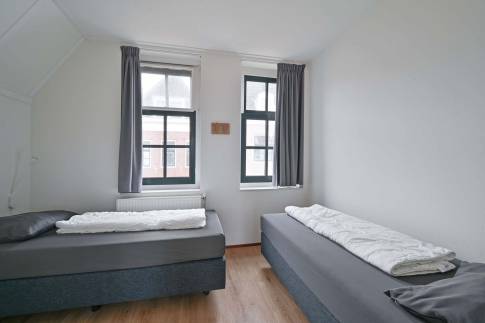 The Slaapkamer 3 of Type 6D2 - nr. 232 in Landal Esonstad