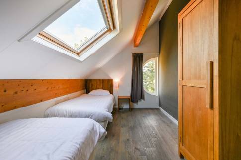 The Slaapkamer 4 of Type 8L1 - nr. 262 in Landal Beach Resort Ooghduyne