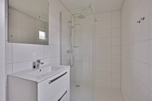 The Badkamer 2 of Type Forest Villa 4 - nr. 96 in Vakantiepark Schaijk