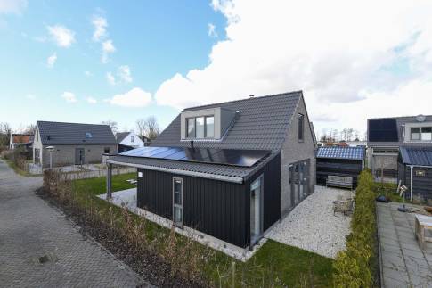 The Buiten of Type Bungalow - nr. 60 in Recreatiepark De Wielen