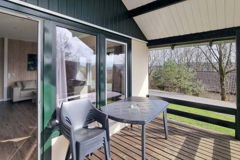 The Terras of Type Kronenburg Comfort 4 - nr. 127 in Eifelpark Kronenburger See