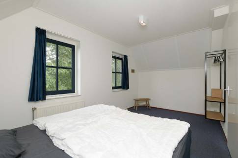 The Slaapkamer 1 of Type 4B2 - nr. 205 in Landal Esonstad