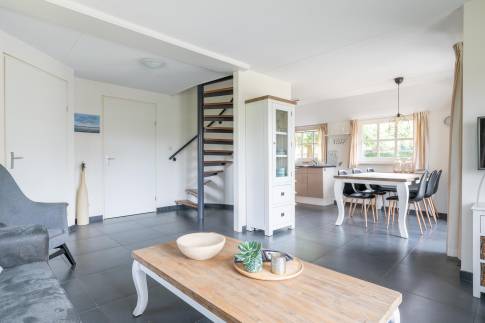The Woonkamer of nr. 021 - type Breeuw 4 in Waterpark Belterwiede