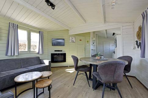 The Woonkamer of Type Buitenverblijf Wellness 4 - nr. 330 in Resort Arcen