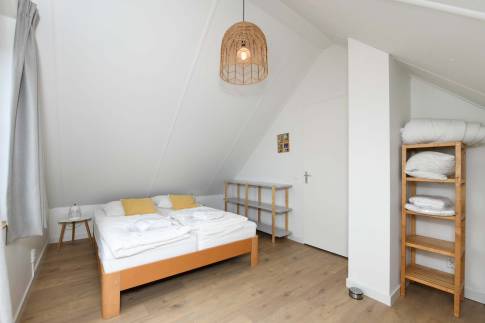 The Slaapkamer 2 of Type Bungalow - nr. 60 in Recreatiepark De Wielen