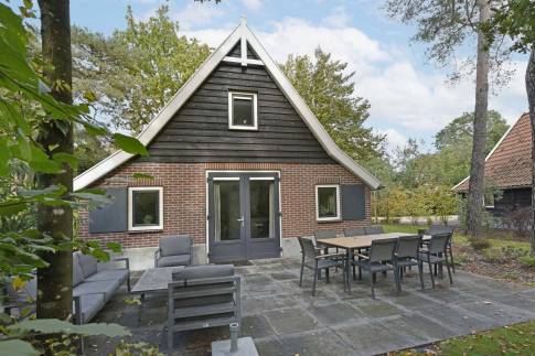 The Terras of nr. 38 Ponybos - type Het Geheim van Otterlo 8P in EuroParcs De Zanding