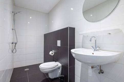 The Badkamer 4 of Type 16L - nr. 335 in Landal Beach Resort Ooghduyne