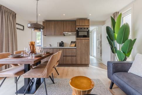 The Keuken of Type Lodge de l'Horizon Wellness - 4BE4 in Landal Namur Nature