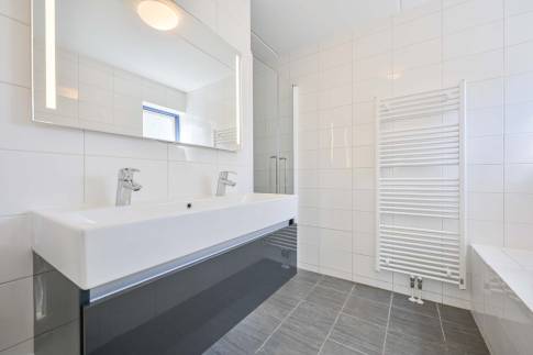 The Badkamer 1 of Type 6CK - nr. 57 in Landal Beach Resort Ooghduyne