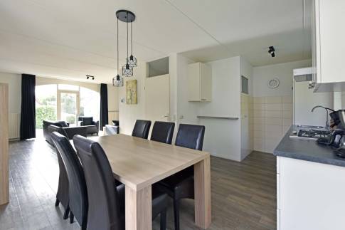 The Eetkamer of Type Comfort Villa 6 - nr. 16 in Resort Arcen