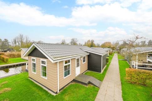 The Buiten of Type Stern - nr. 18 in Vakantiepark Giethoorn