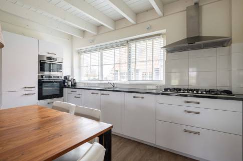 The Keuken of Type 10L1 - nr. 336 in Landal Beach Resort Ooghduyne