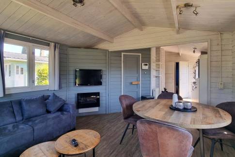 The Eetkamer of Type Buitenverblijf Wellness 4 - nr. 307 in Resort Arcen