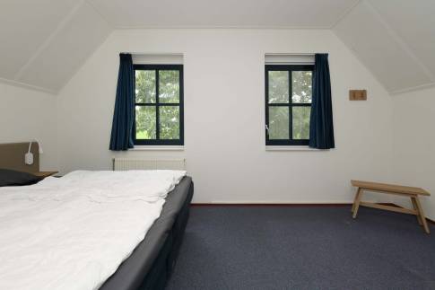 The Slaapkamer 1 of Type 4B2 - nr. 205 in Landal Esonstad