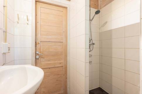 The Badkamer of Type Buitenverblijf Comfort 6 - nr. 295 in Resort Arcen