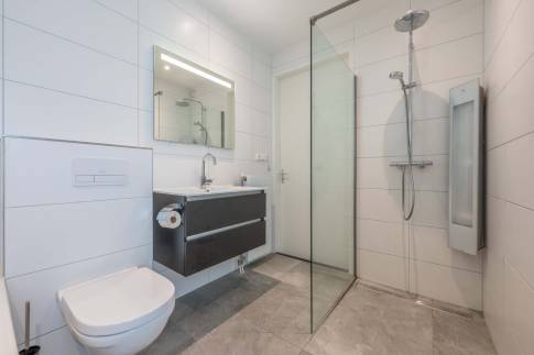 The Badkamer of Type 4L2 - nr. 604 in Landal Esonstad