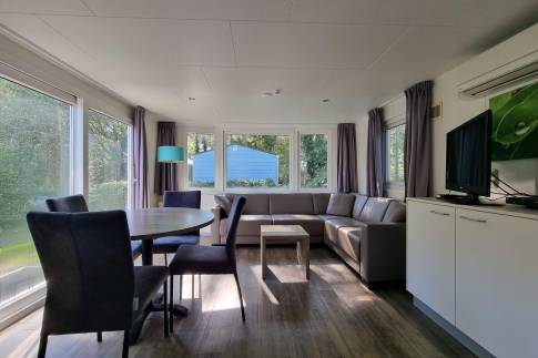 The Woonkamer of Type Buitenverblijf Wellness 4 - nr. 351 in Resort Arcen