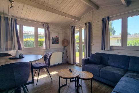 The Woonkamer of Type Buitenverblijf Wellness 4 - nr. 307 in Resort Arcen