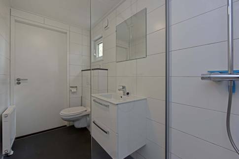 The Badkamer 2 of Type Forest Villa 6 - nr. 2 in Roompot Vakantiepark Schaijk