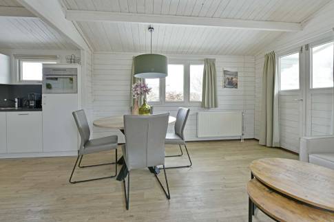 The Woonkamer of Type Buitenverblijf Wellness 4 - nr. 331 in Resort Arcen